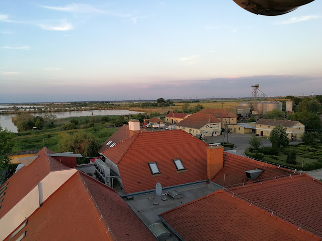 Opinii despre Fehértói Halászcsárda és Szálloda în Szeged - Vendéglátás