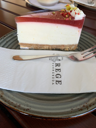 Apátsági Rege Cukrászda - Vendéglátás