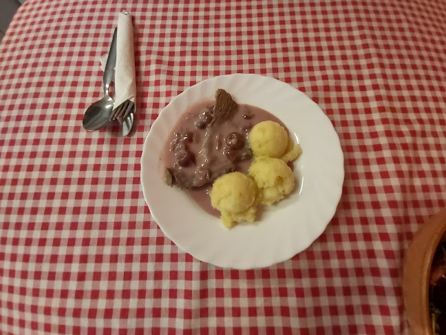 Opinii despre Anyám tyúkja în Miskolc - Vendéglátás