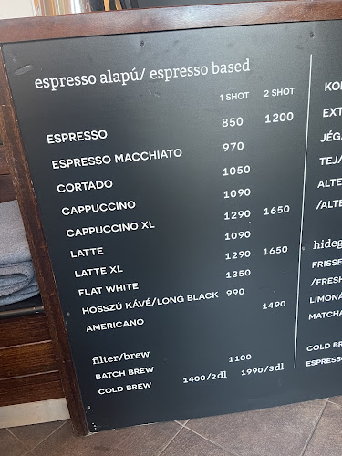 Budapest, Kacsa u. 11, 1027