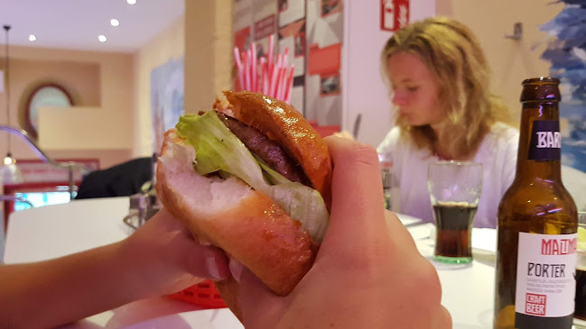 Opinii despre WOW American Retro Diner în Budapest - Vendéglátás