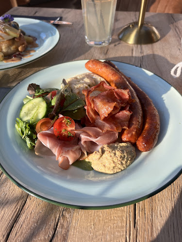 Opinii despre Dabas Deli ∙ Bistro în Dabas - Vendéglátás