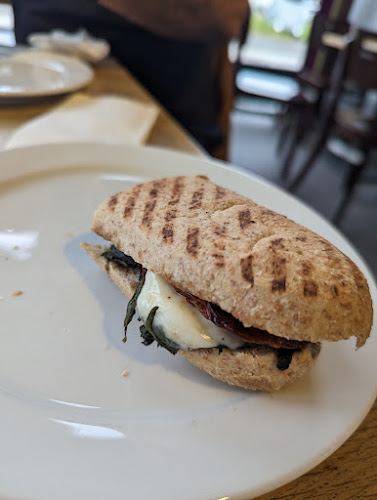 Comentarii opinii despre Fresh Corner Restaurant Páty