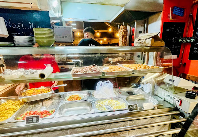 Budapest, Bajcsy-Zsilinszky út 27, 1065