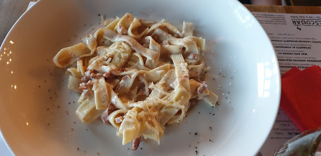 EscoBar & Cafe - Vendéglátás