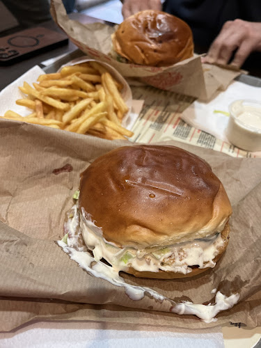 Hamburger Bár - Vendéglátás