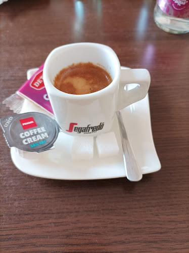 Korona Cukrászda - Vendéglátás