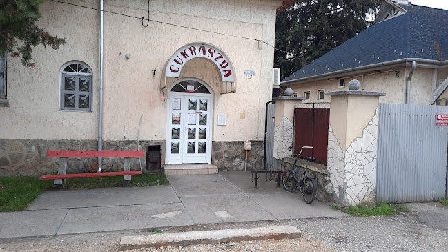 Opinii despre Veress Cukrászat în Kál - Vendéglátás