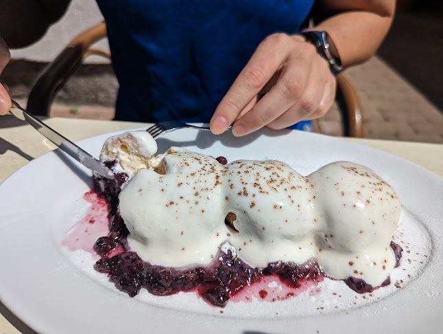 Opinii despre Gulyás udvar Étterem în Tihany - Vendéglátás