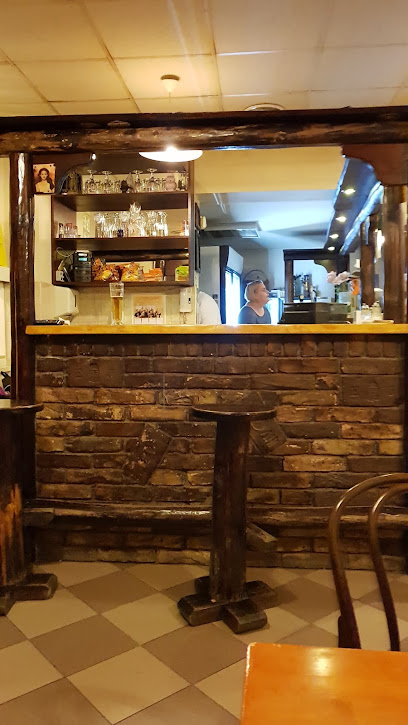 Mátyás Sarok Söröző