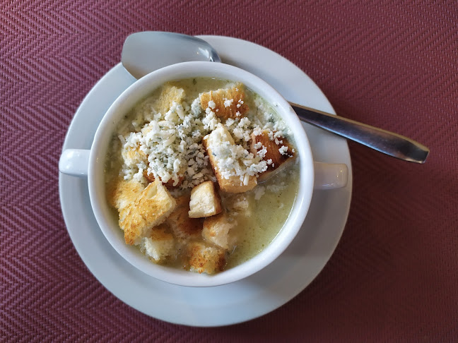 Négy Muskétás Étterem - Vendéglátás