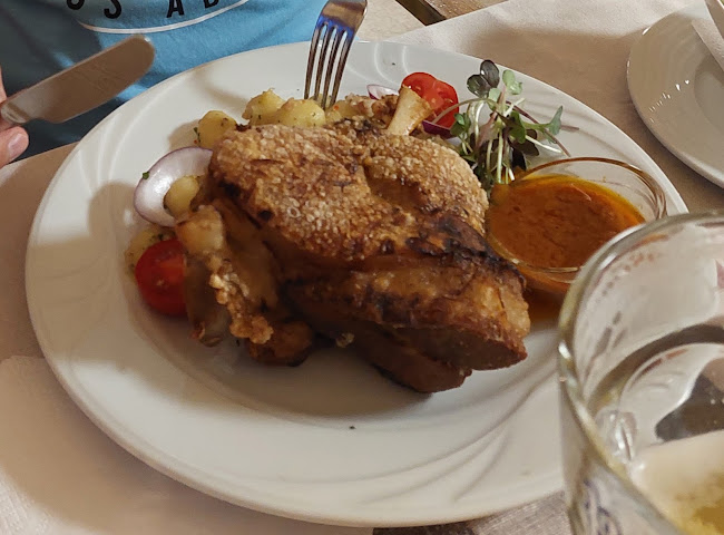 Viktória Étterem - Vendéglátás