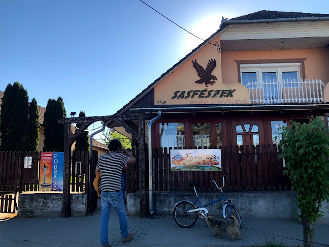 Sasfészek Falatozó