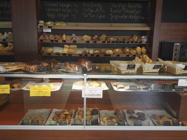 Zalaco Pékség és Kávézó - Csepreg