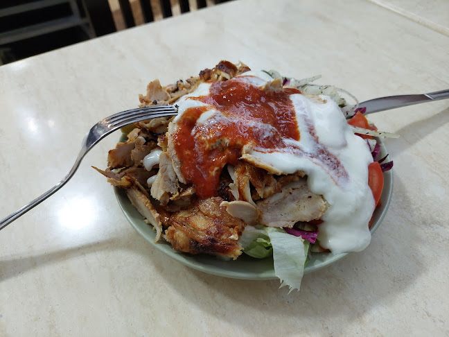 Yayla Turkish restaurant - Vendéglátás