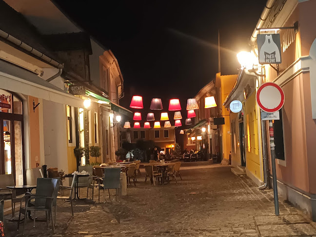 Comentarii opinii despre Mickey's Chicken & Burger