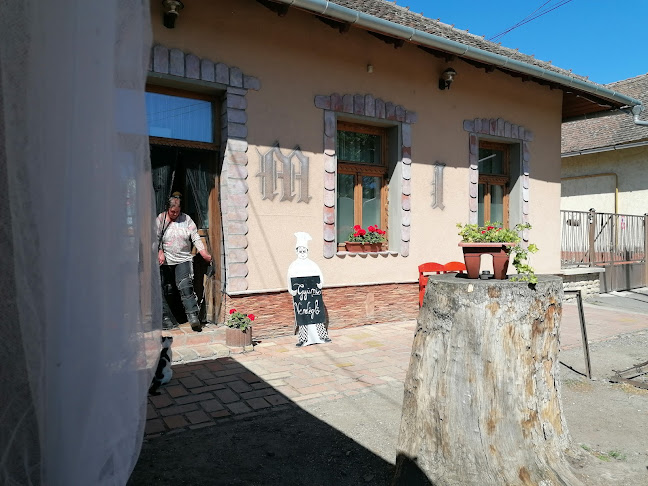 Mindszent, Szabadság tér 14, 6630