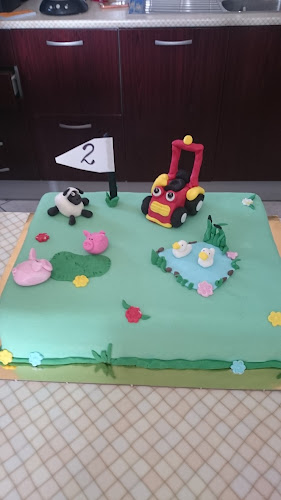 Comentarii opinii despre Bázel Kávéház Kft.