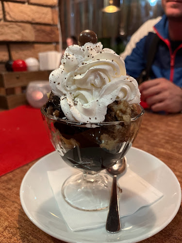 Alibi Pizzéria - Vendéglátás