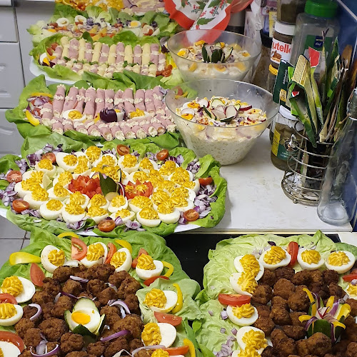 Opinii despre Zaki-Zug Söröző în Esztergom - Vendéglátás