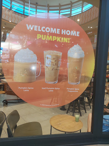 Opinii despre Starbucks Pécs în Pécs - Vendéglátás