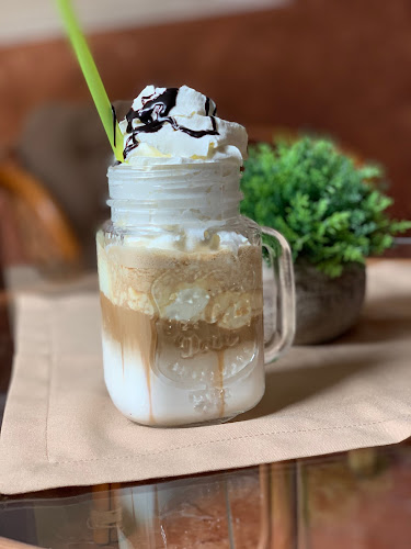 Comentarii opinii despre Jutka Cukrászda és Fagyizó