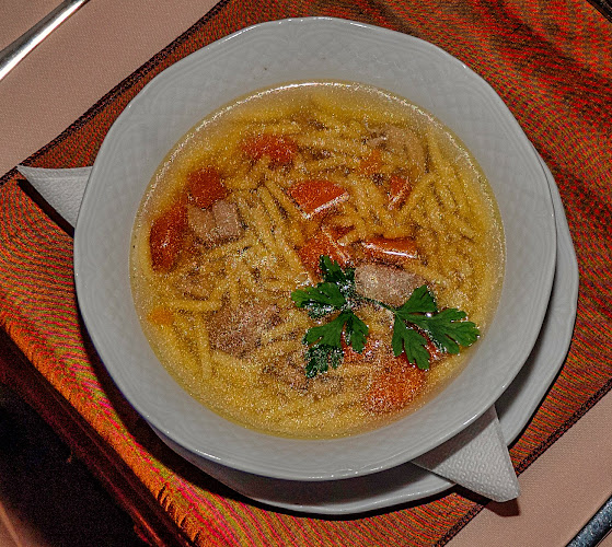 Opinii despre Szalajka Fogadó és Étterem în Szilvásvárad - Vendéglátás