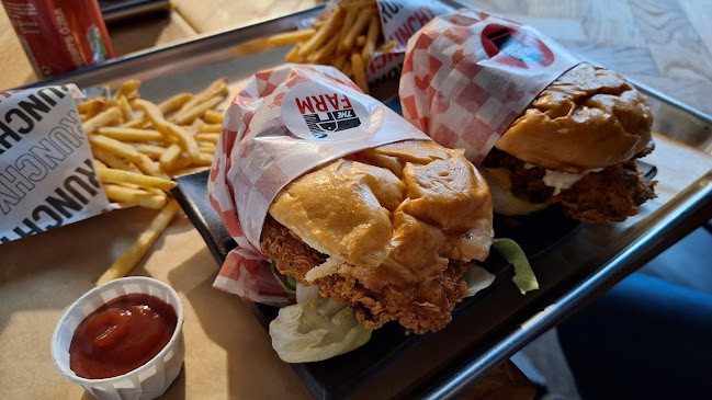 Opinii despre Crunchy Király 60 în Budapest - Vendéglátás