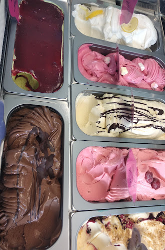 Opinii despre Figyi Fagyizó în Szentendre - Vendéglátás