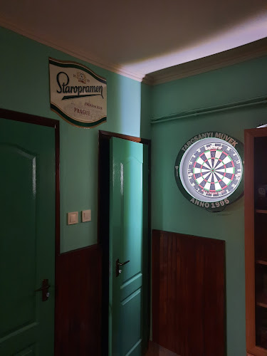 Comentarii opinii despre Tarcsányi Italbolt (Marcsi kocsmája)