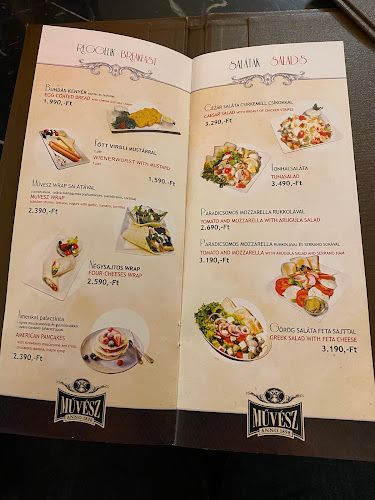 Opinii despre Művész Kávéház în Budapest - Vendéglátás