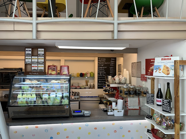 Pöttyös kávézó - Vendéglátás