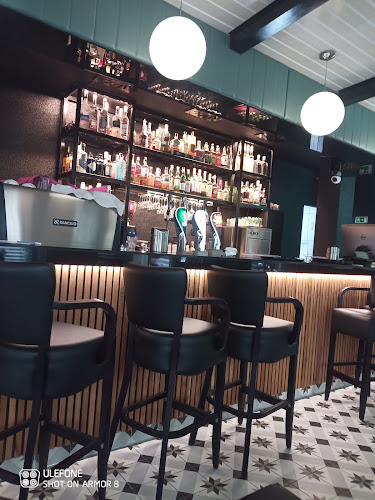 Opinii despre Sonny's Grill & Pizza în Miskolc - Vendéglátás