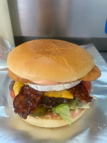 Opinii despre Absolut Burger & Lángos în Budapest - Vendéglátás