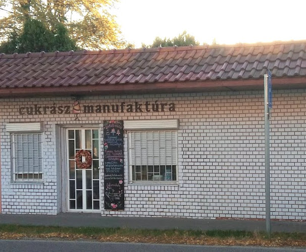 Tortakreáció -Kézműves cukrászat