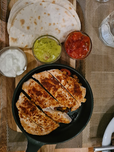 Replay Cafe & Restaurant - Vendéglátás