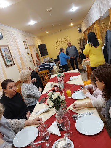 Family kisvendéglő - Vendéglátás