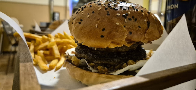 Opinii despre Luki's Burger în Tass - Vendéglátás