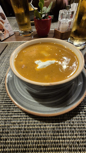 Opinii despre Yellow Pub étterem în Gödöllő - Vendéglátás