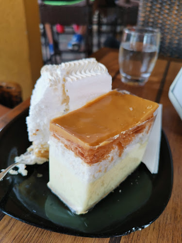 Comentarii opinii despre Sarokház Cukrászda