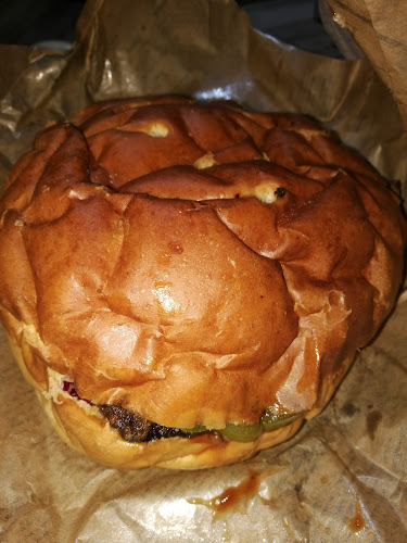 Giga Testvérek - Vendéglátás