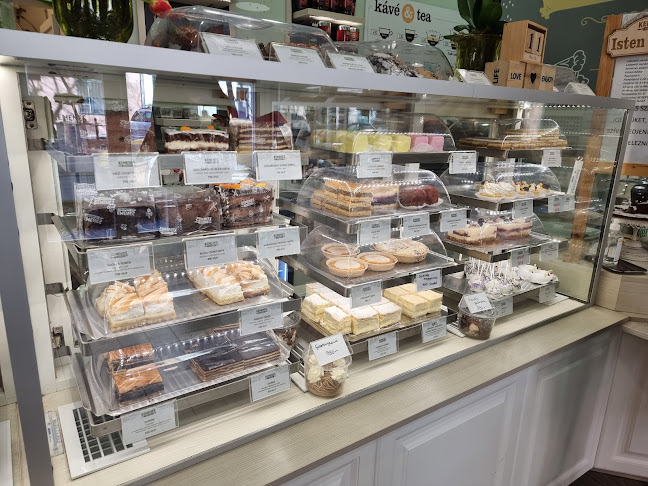 Comentarii opinii despre Kemenes Cukrászda Attila út