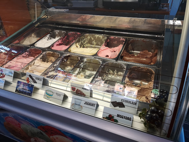 Pincehely, Kossuth Lajos u. 30, 7084