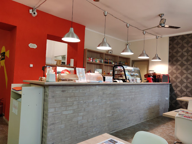 Csibész Csibefaloda - Dunaújváros