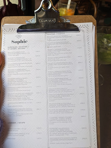 Opinii despre Sophie Budapest în Budapest - Vendéglátás