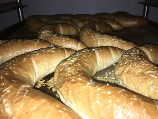 Comentarii opinii despre Stangli Sütőipari Bt.