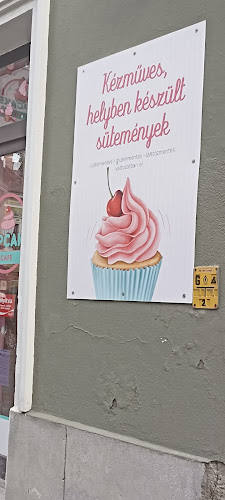 Cupcake Cafe - Eger