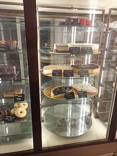 Comentarii opinii despre Mesi Cukrászda