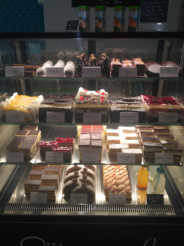 Opinii despre Angelato Cukrászda în Tatabánya - Vendéglátás