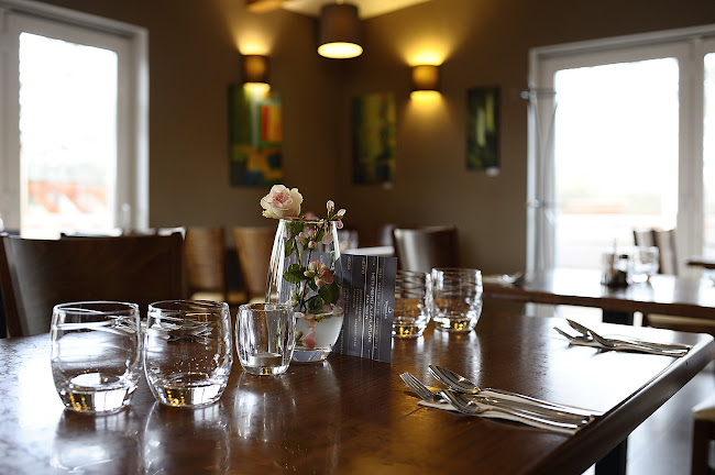 Comentarii opinii despre Vitorlás Étterem